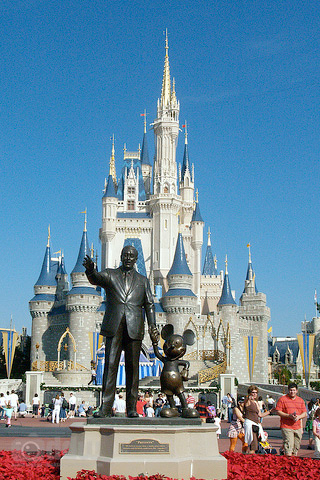 Partners Statue iPhone Wallpaper